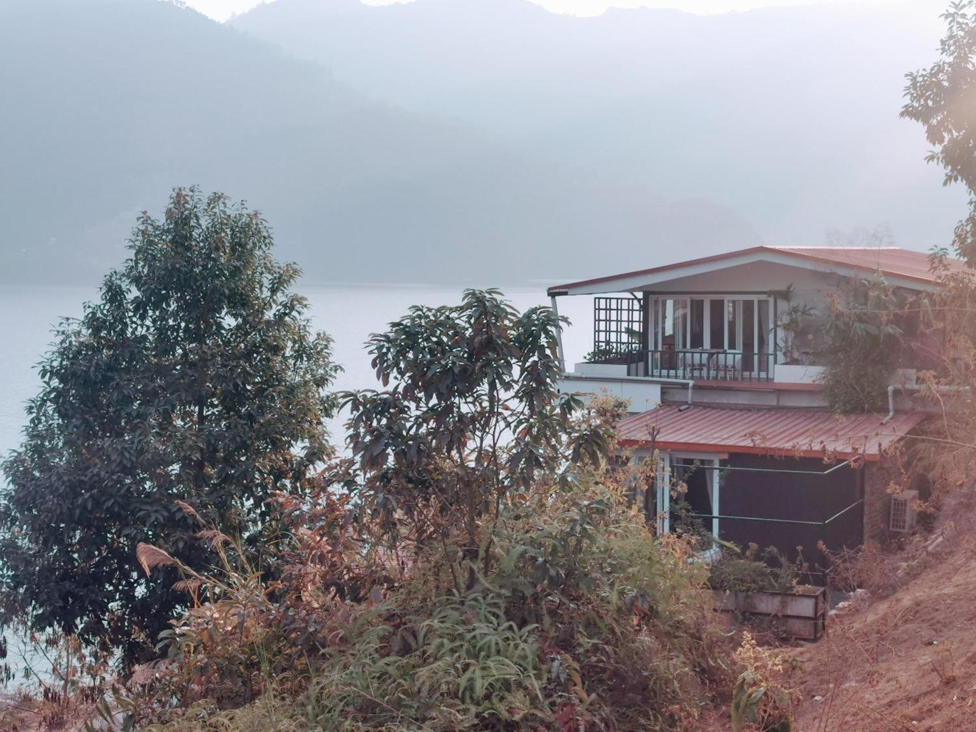 Gusto Accommodation Pokhara Exterior photo